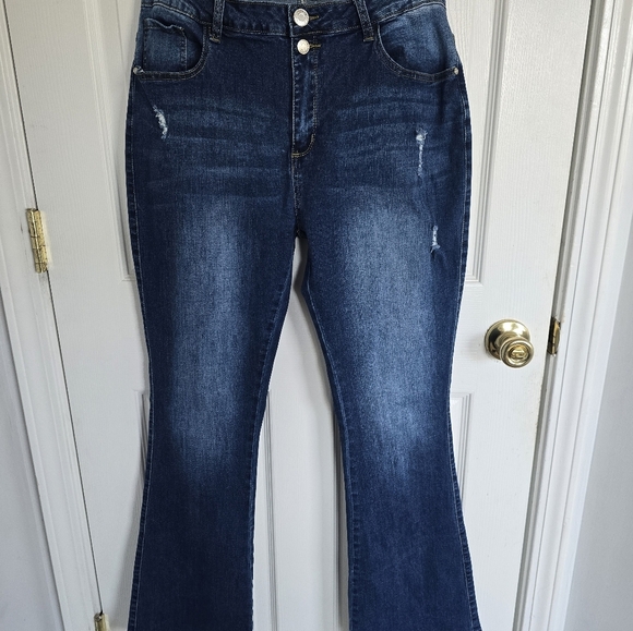 Vipones FLARE Jeans - Picture 2 of 10
